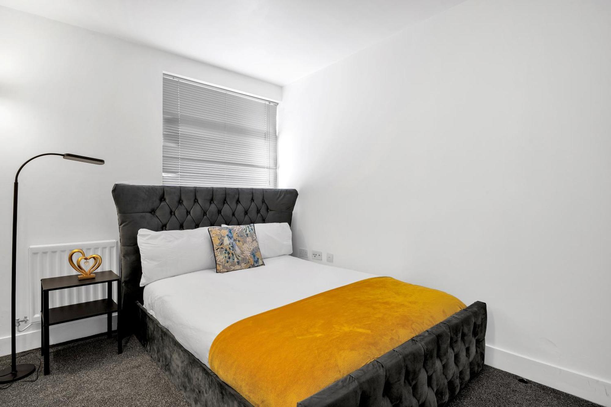 Luxury Waterfront Property With Free Parking Coventry Buitenkant foto